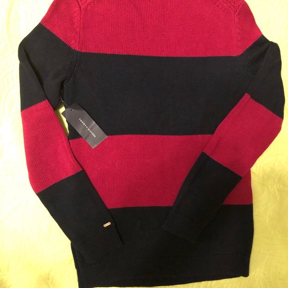NWT Tommy Hilfiger Size Small Sweater - Picture 4 of 6